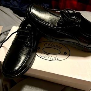NWT Marco Vitale leather men’s size 8 shoes. Comes with shoe box